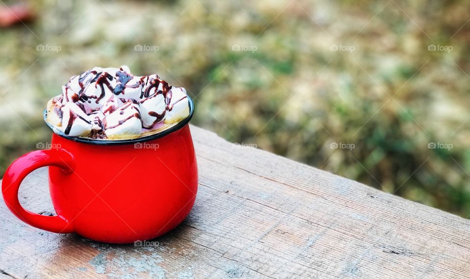 red glass coffee with marshmallows