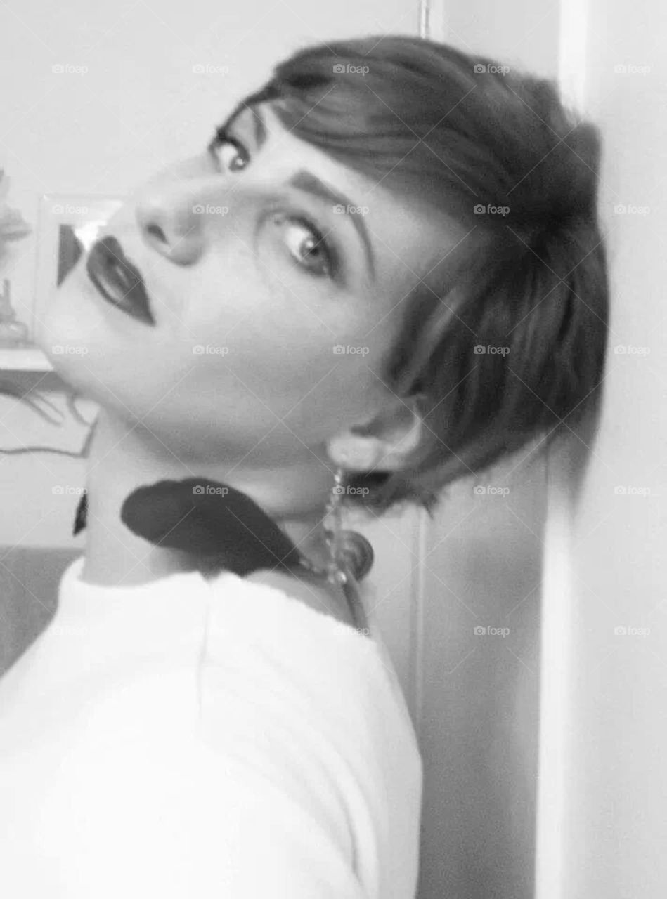 pixy cut- Audrey Hepburn look