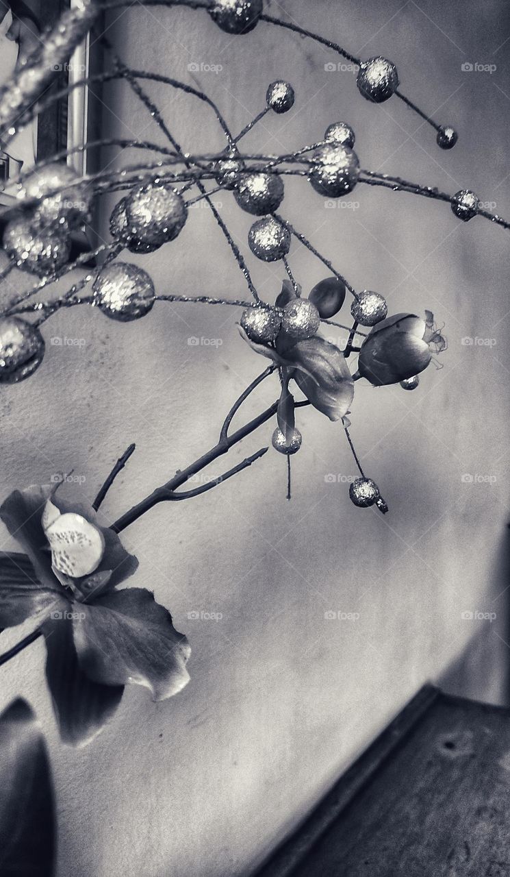 Glitter sticks and flowers