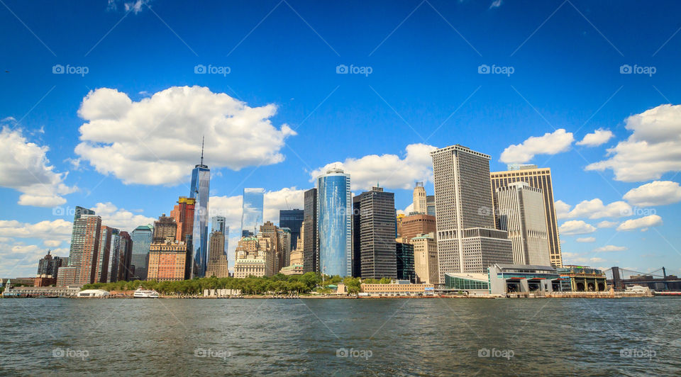 THE CITAEEEEE AGAIN. YAY BUILDINGS