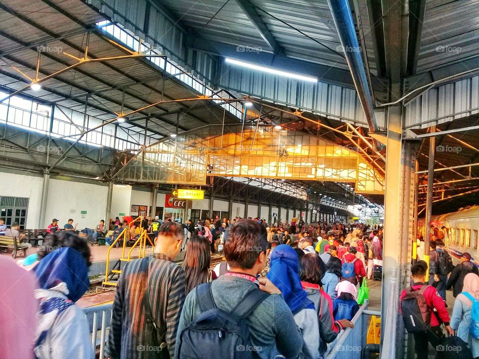 The atmosphere of passengers in the train station area