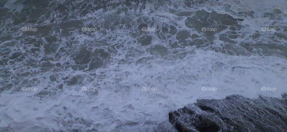 Data Wirth rain in Guarujá beach