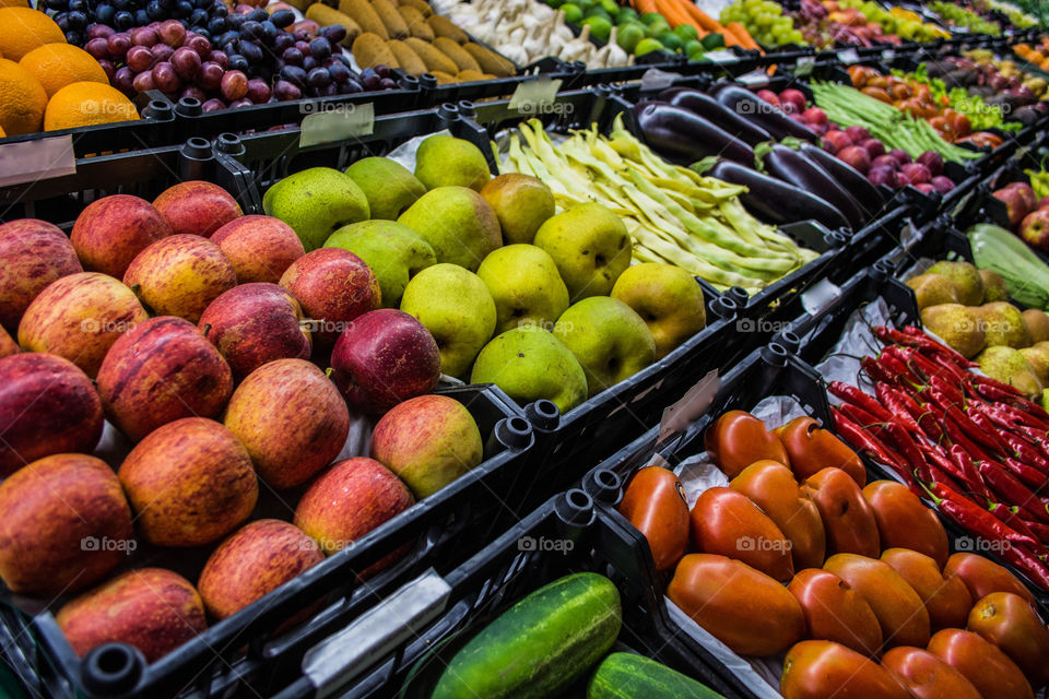 Apples and fruits at the market