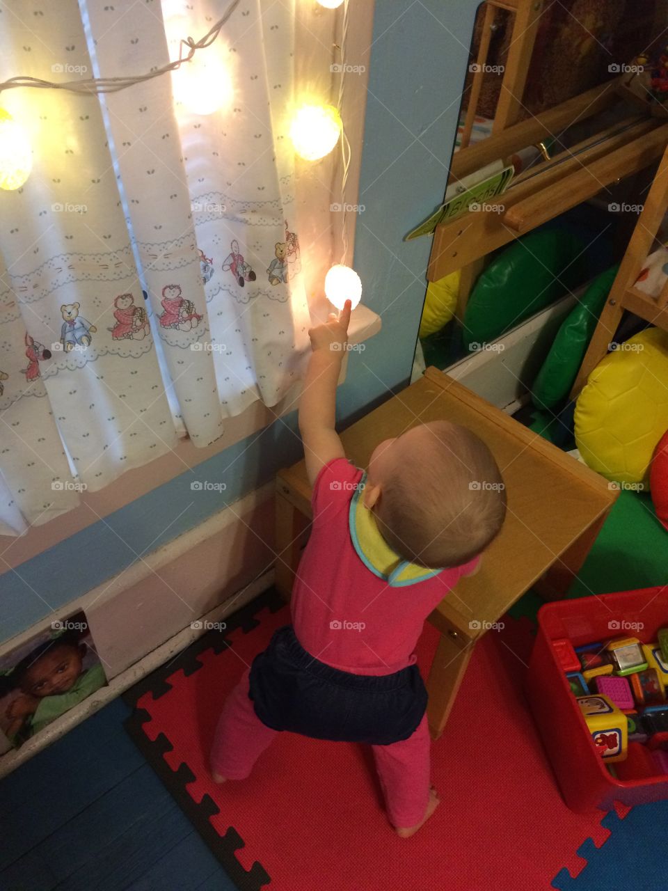 I must touch those Easter egg lights