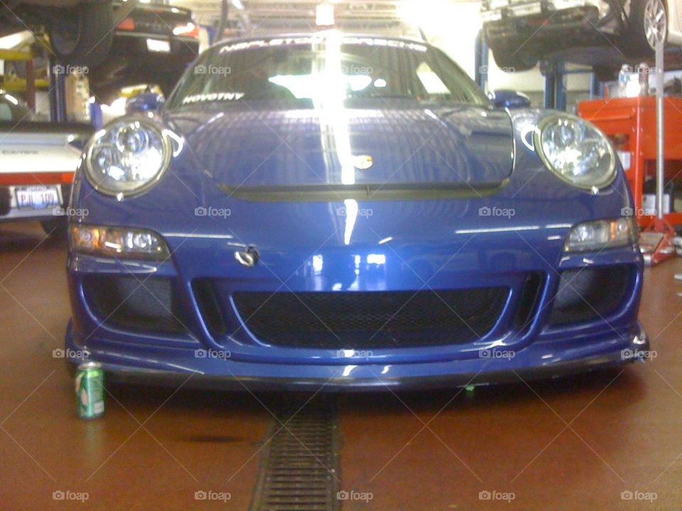 How low is a Porsche GT3 when it's setup for the track?