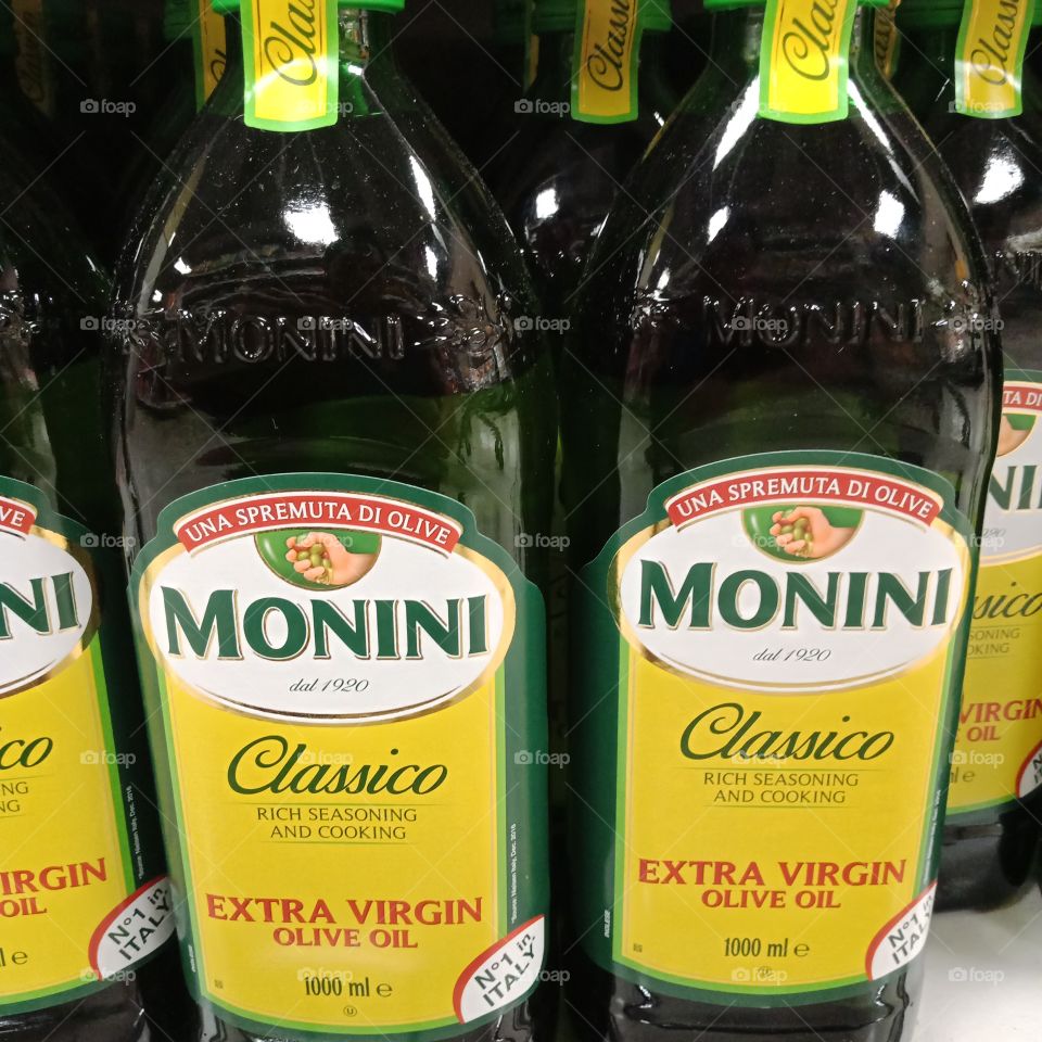 monini virgin oil