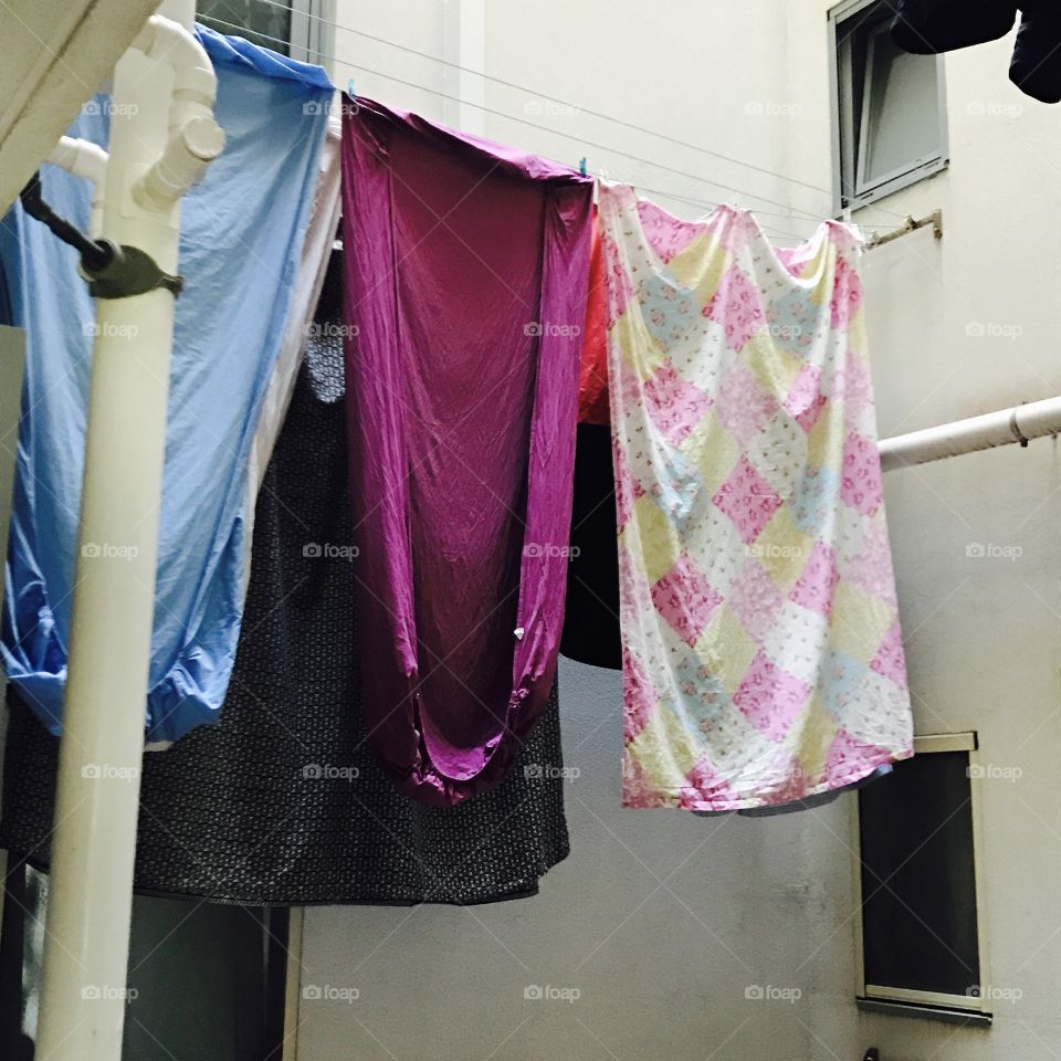 Laundry-clothes-hanging 