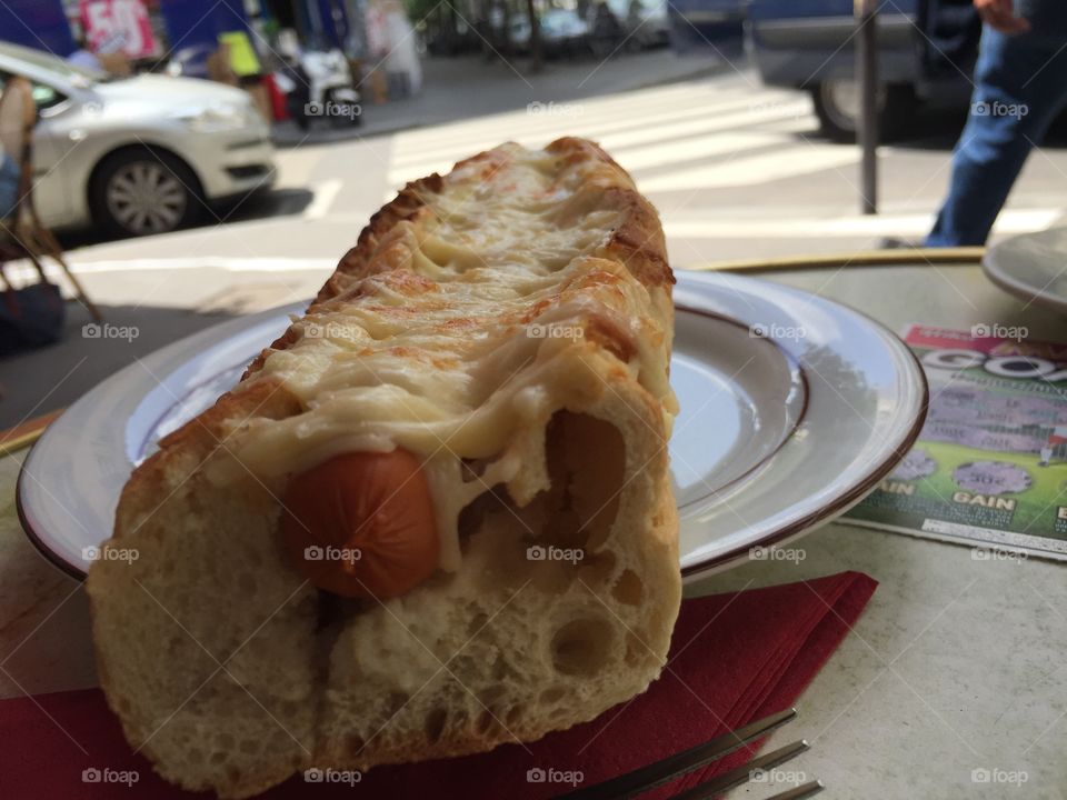 Hot dog in France 