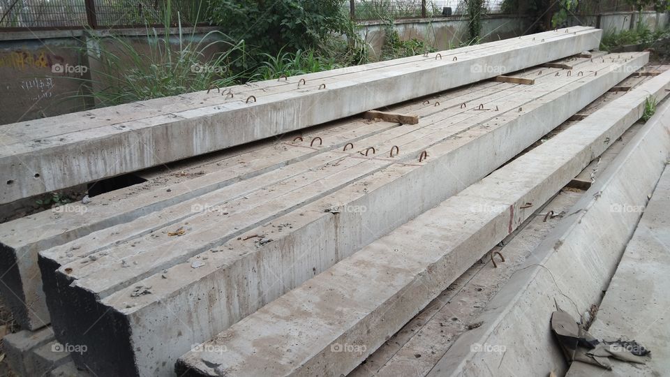 this is a long cement gatter