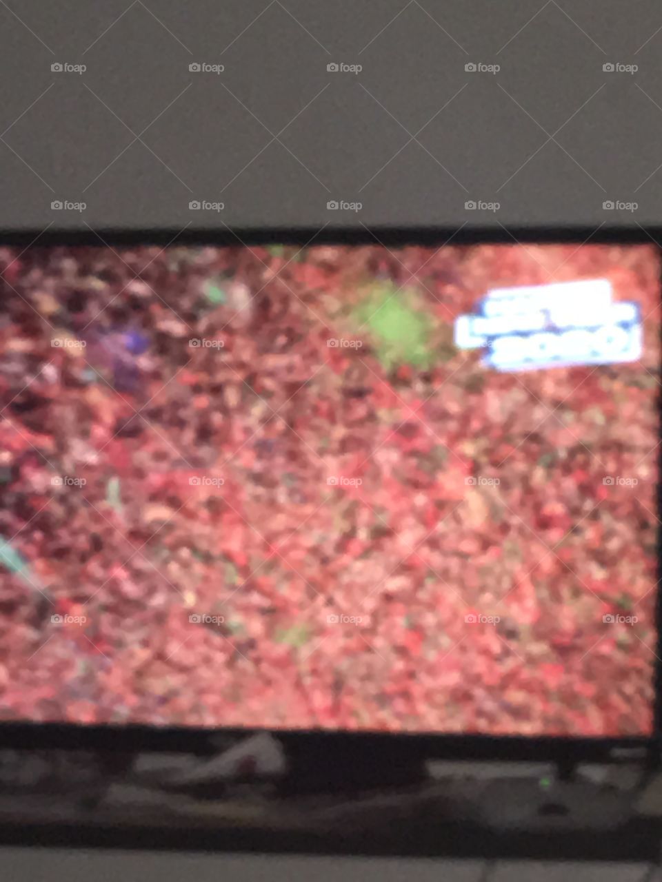 Millions of balloons at the New York ball drop watching it on t.v  where’s all the people?