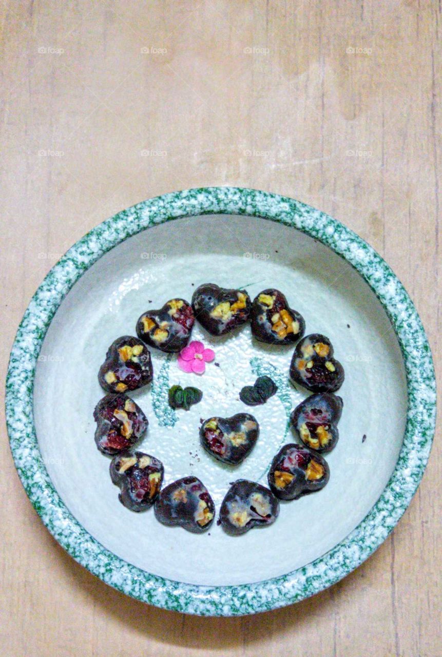 sugar: handmade chocolate(heart shape ). like to eat chocolate, so made by myself.very easy.