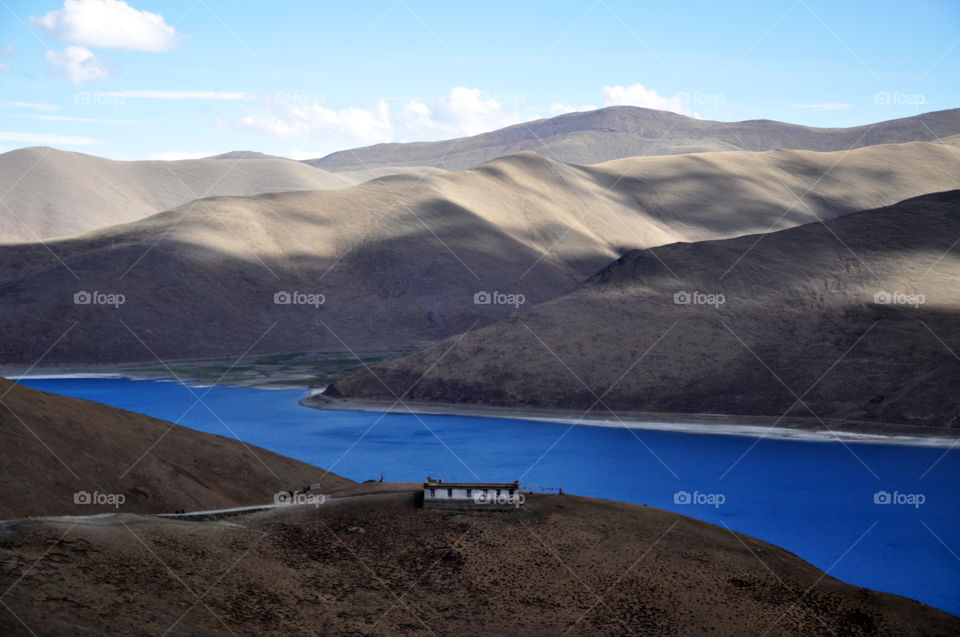 Tibetan lake view