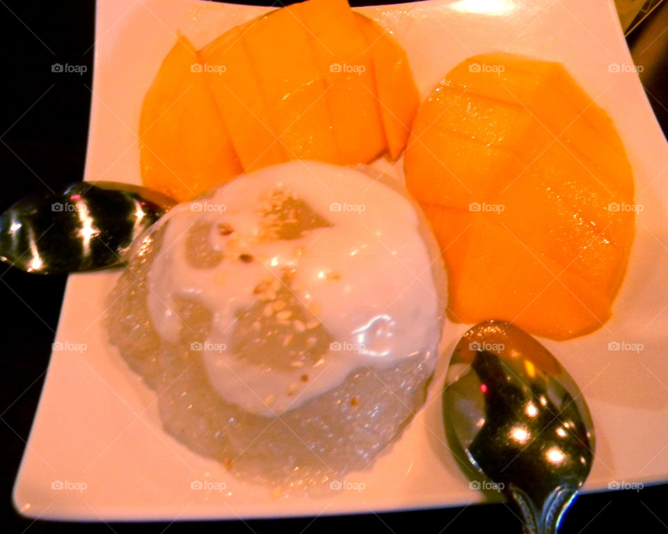 Mango. Healthy dessert