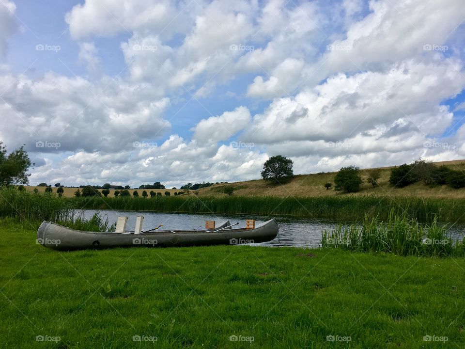 Canoes 