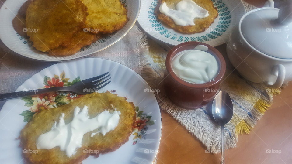 potato pancakes with cream