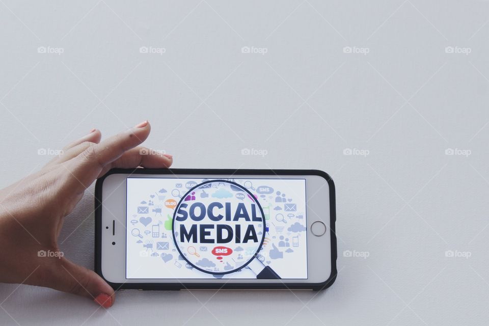 Social media over mobile device 