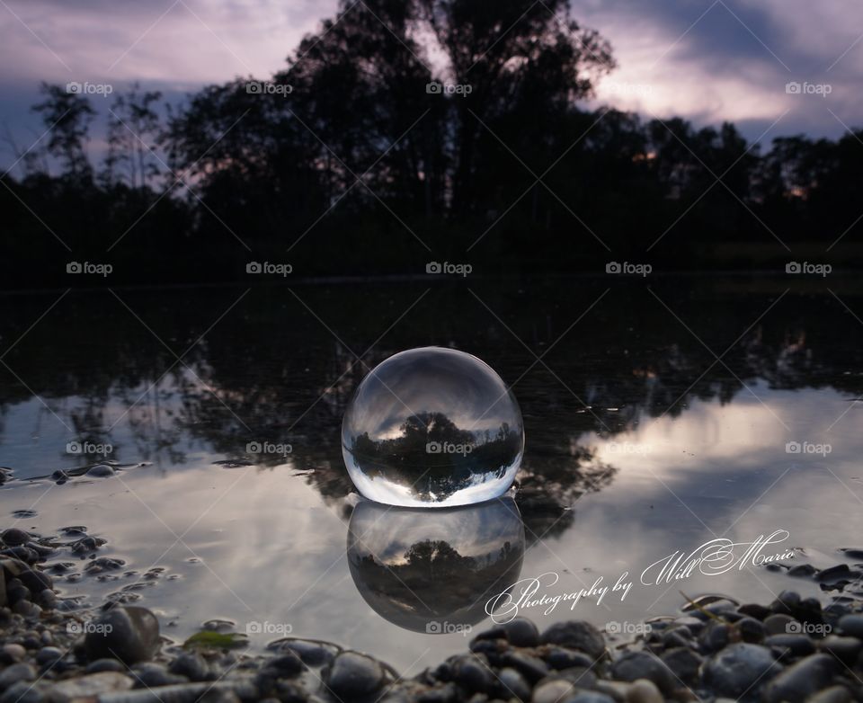 Lensball