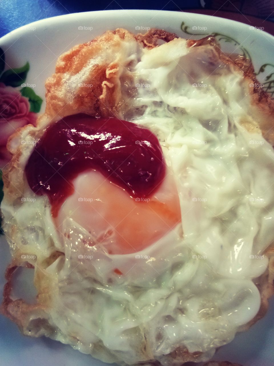 fried egg with ketchup
food
good
health