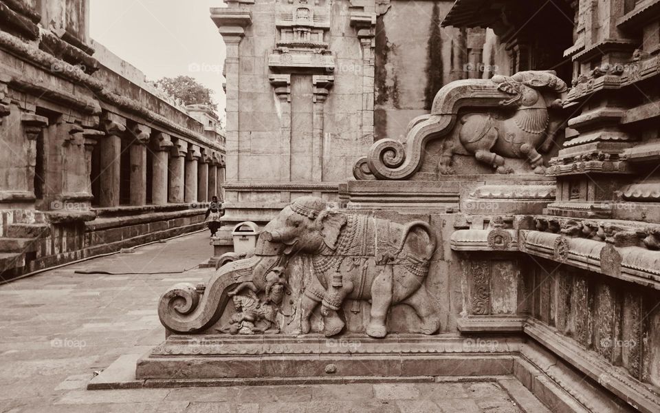 Architecture - Vintage style - India - Tanjore temple 