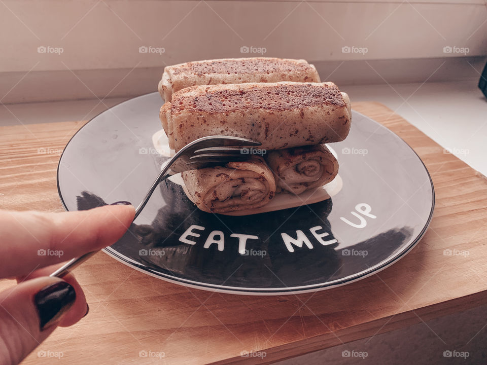 Let’s enjoy delicious pancakes 🥞