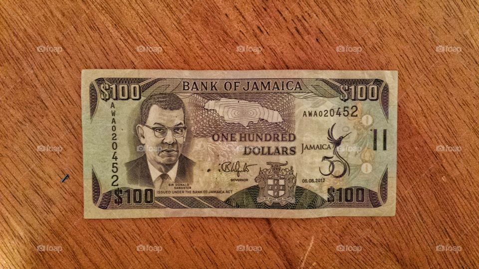 100 Jamaican dollar bill