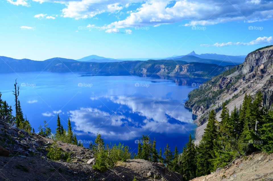 Crater Lake national park on a clear day.