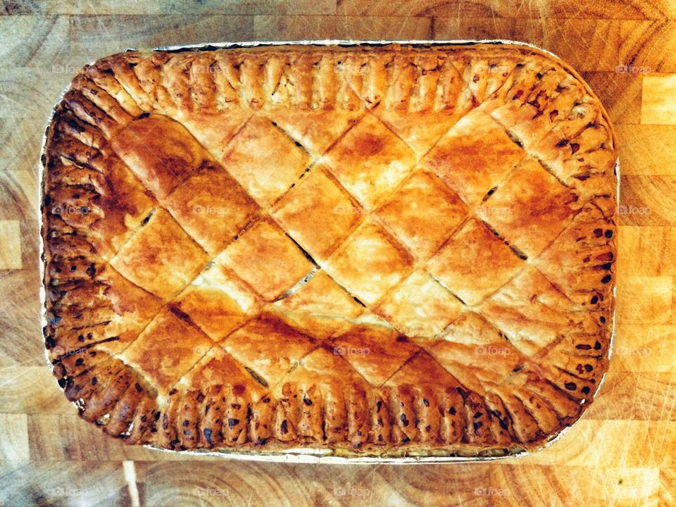 Cooked chicken and leek pie
