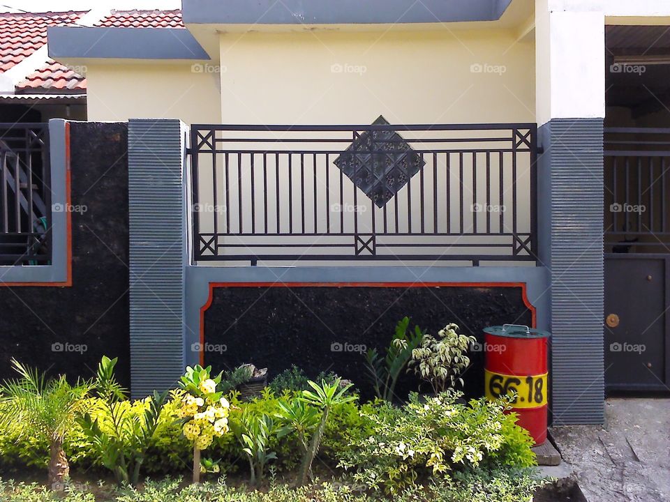 House, Architecture, No Person, Family, Building