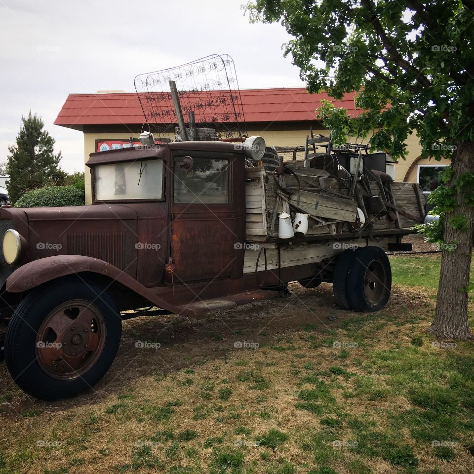 This old clunker sits outside of a office that manages a trailer park where my girlfriend stays it reminds me of the Beverly hillbillies 