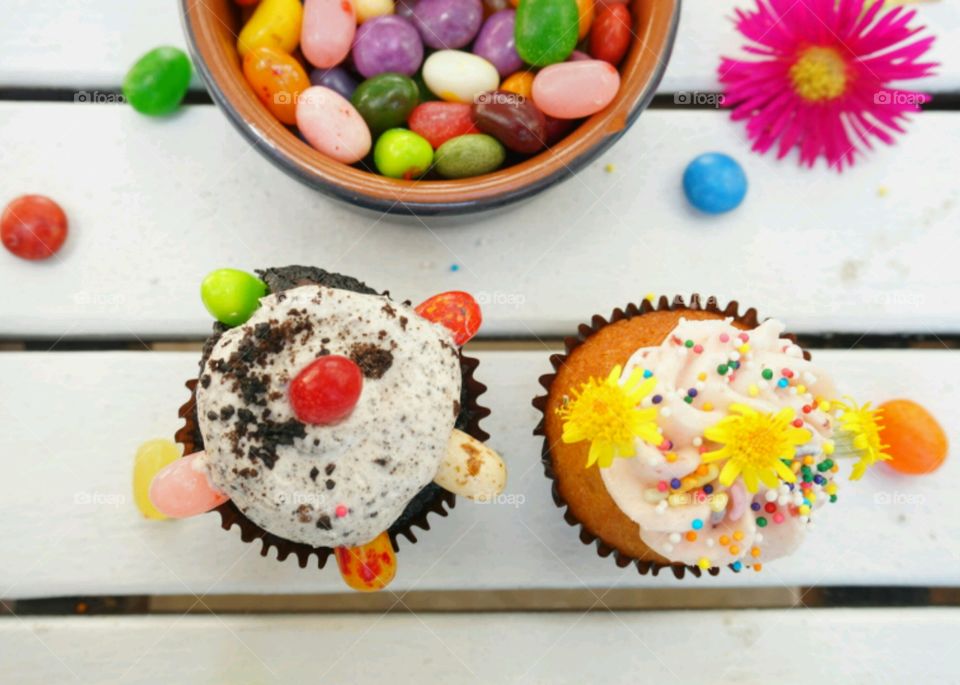 Crazy Cupcakes - creative