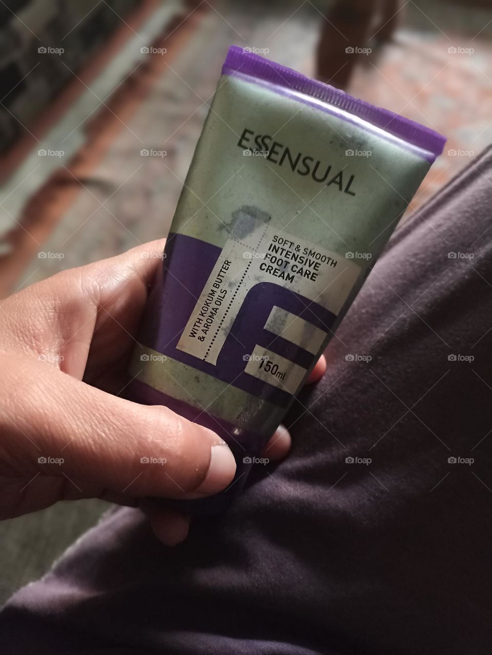 my favorite foot cream it smoothens my foot and my foot is soft soft