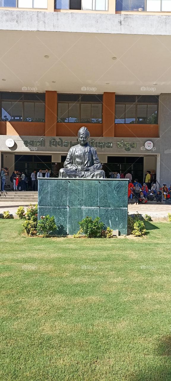 Swami Vivekanand Statue