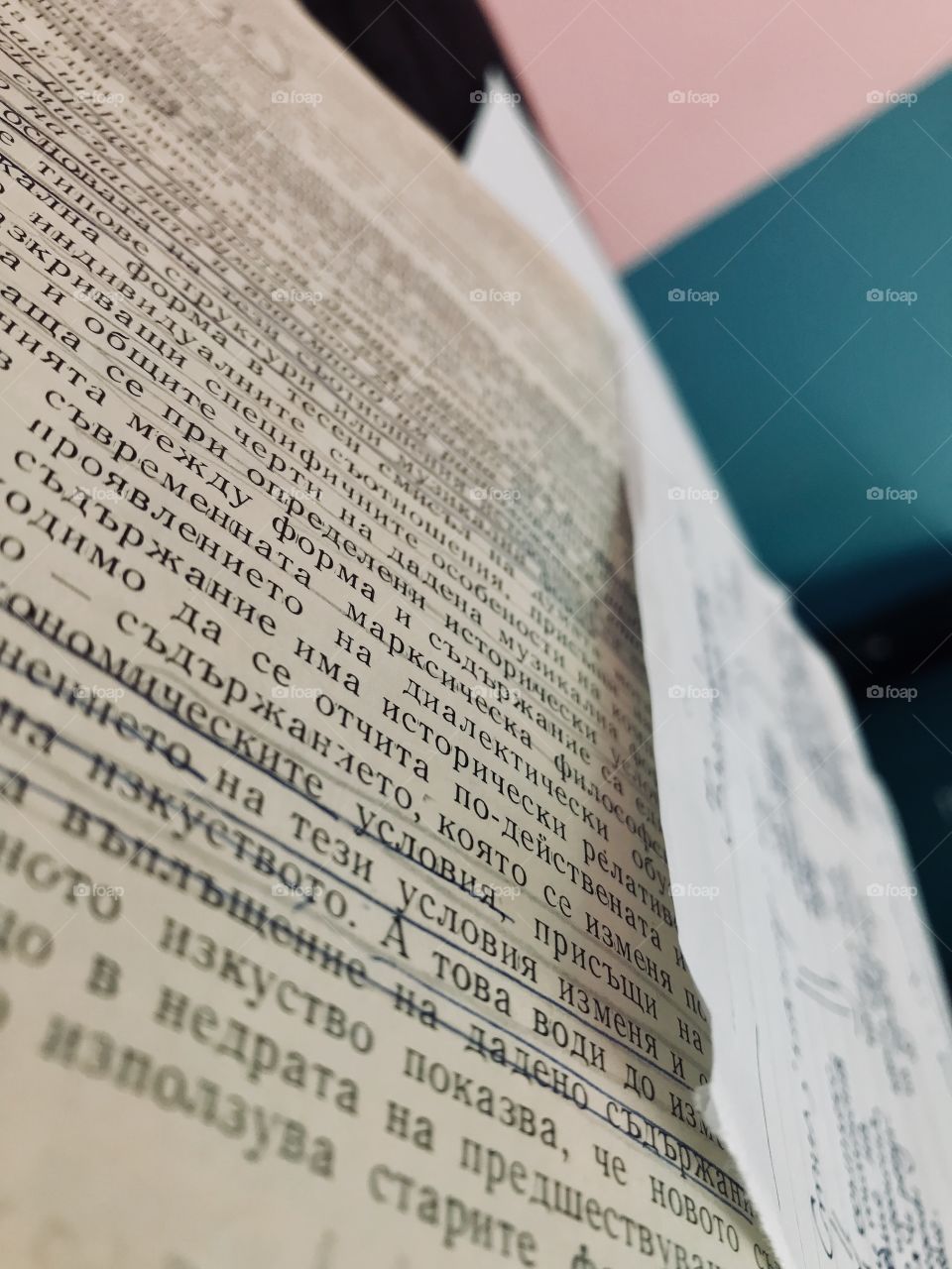 Trying to study again but I feel so demotivated. 🤯 Have nobody to talk with... I literally hate Sundays.😑 Hopefully something will change. ❄️