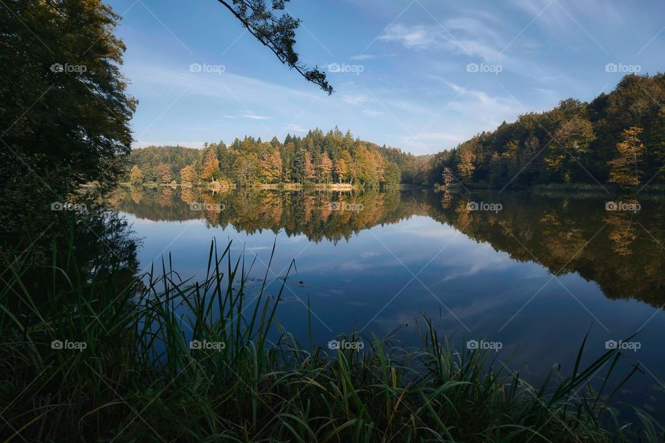 Autumn at Trakošćan lake in Croatia