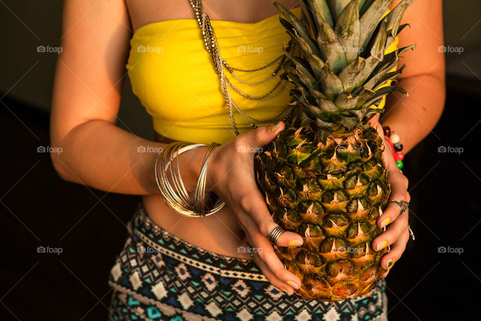 Girl with pineapple 