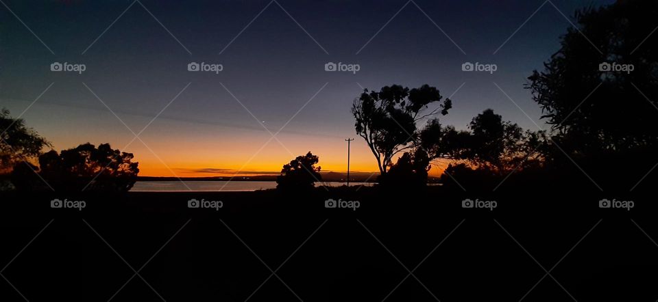 Somewhere between day and night