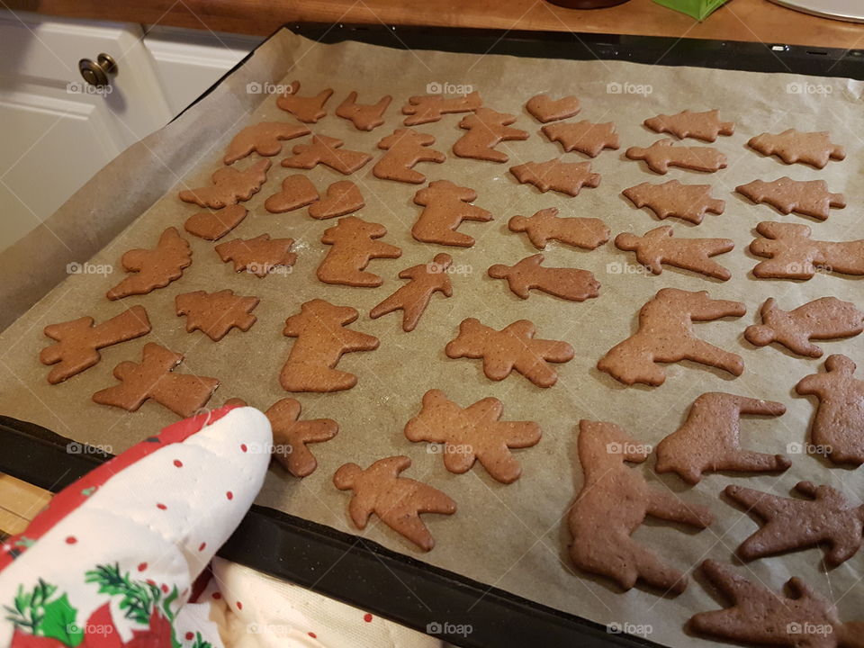 baking gingerbread