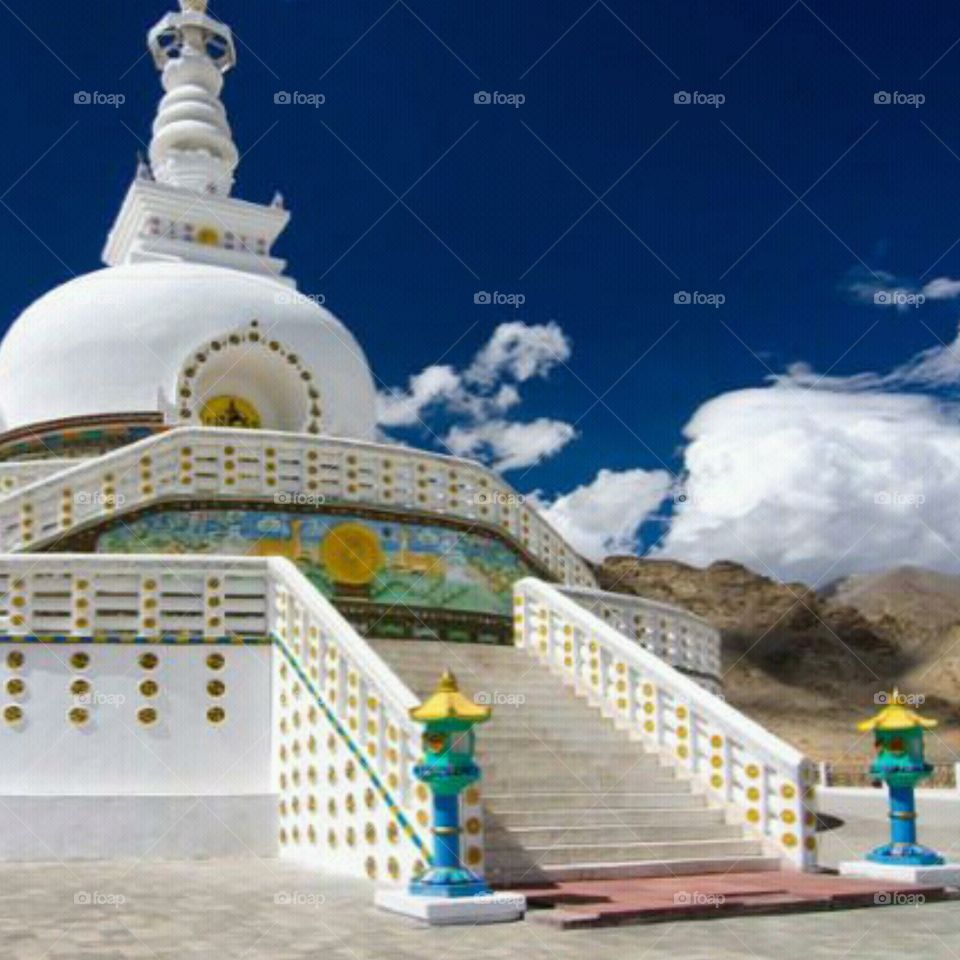 Shanti Stupa in India