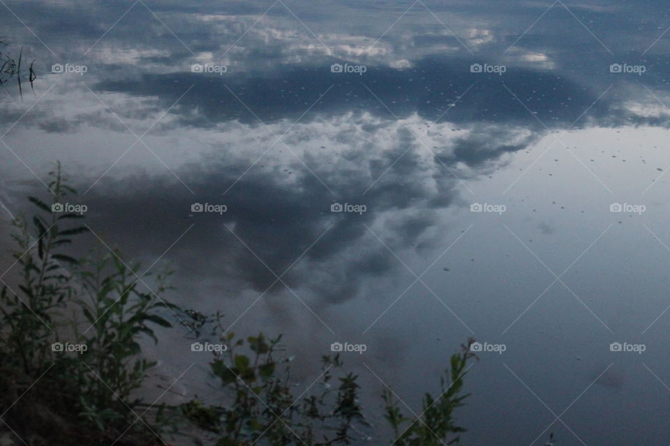 Sky in water 