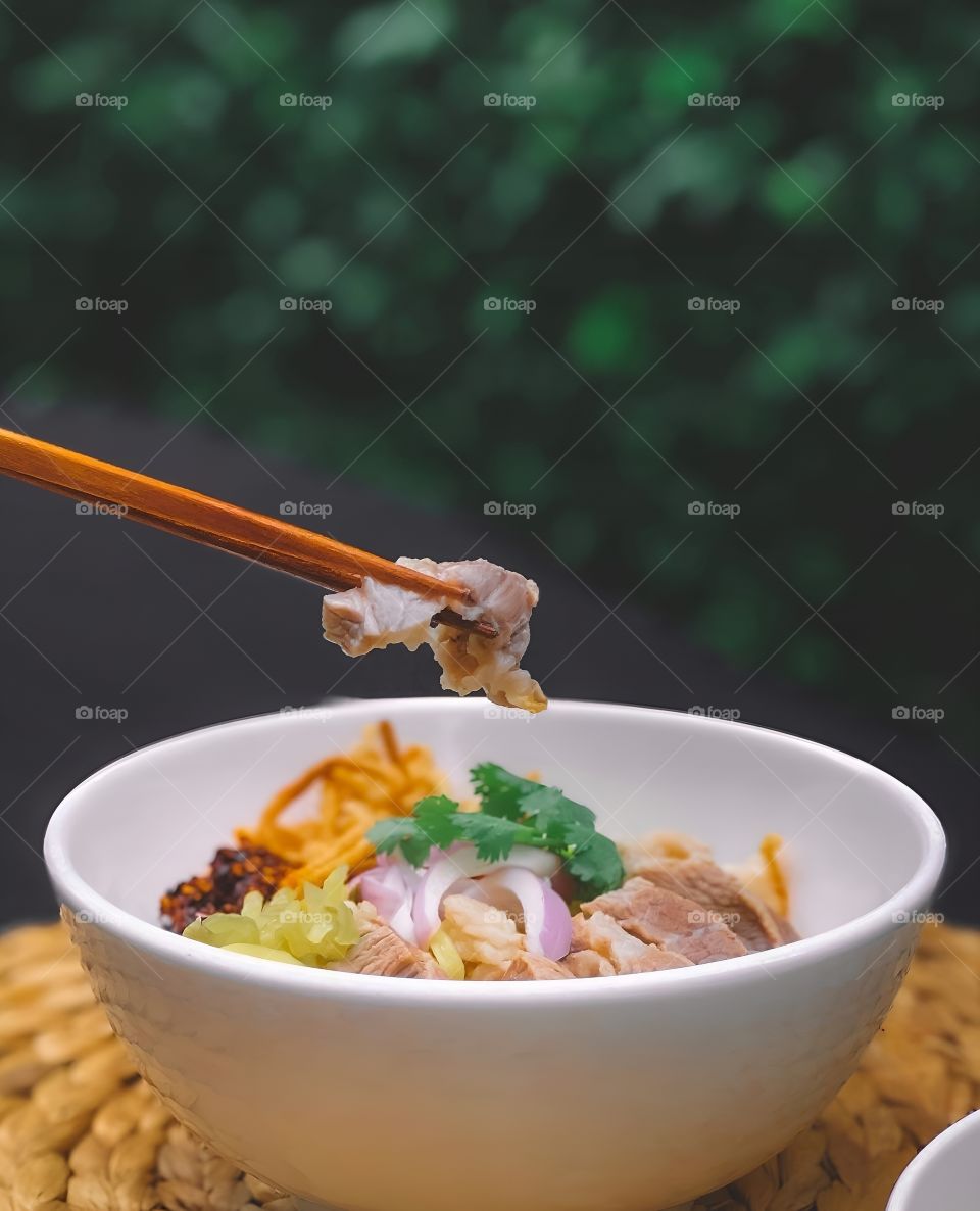 thai curry noodle call "kaw soi"