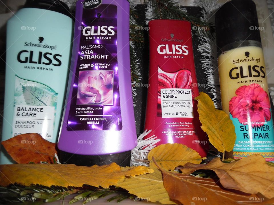 shampoo and conditioner gliss