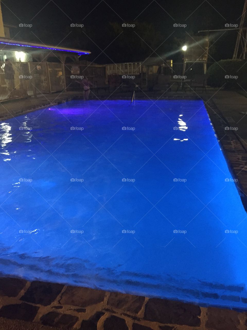 Swimming pool at hotel in Fredericksburg changes colors at night!