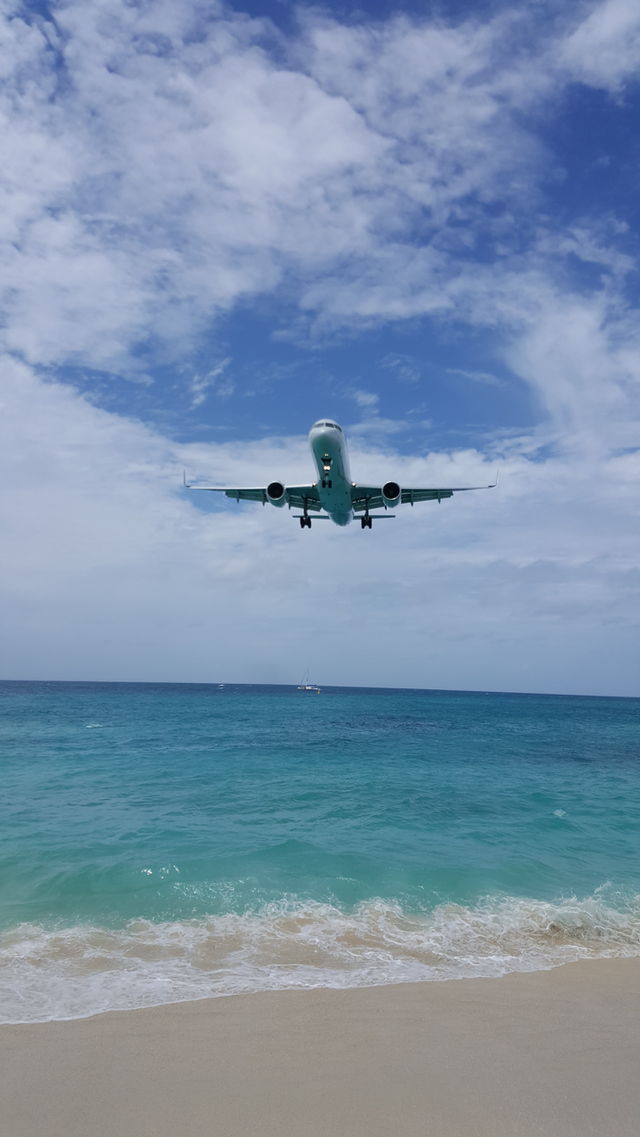 landing on St. Maarten