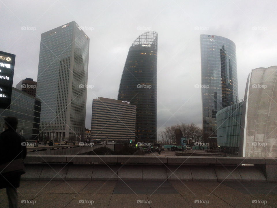 La defense