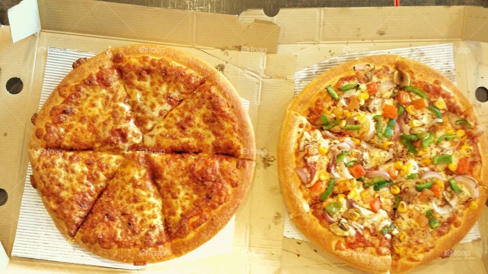 Pizza Hut.... Pizza Love <3