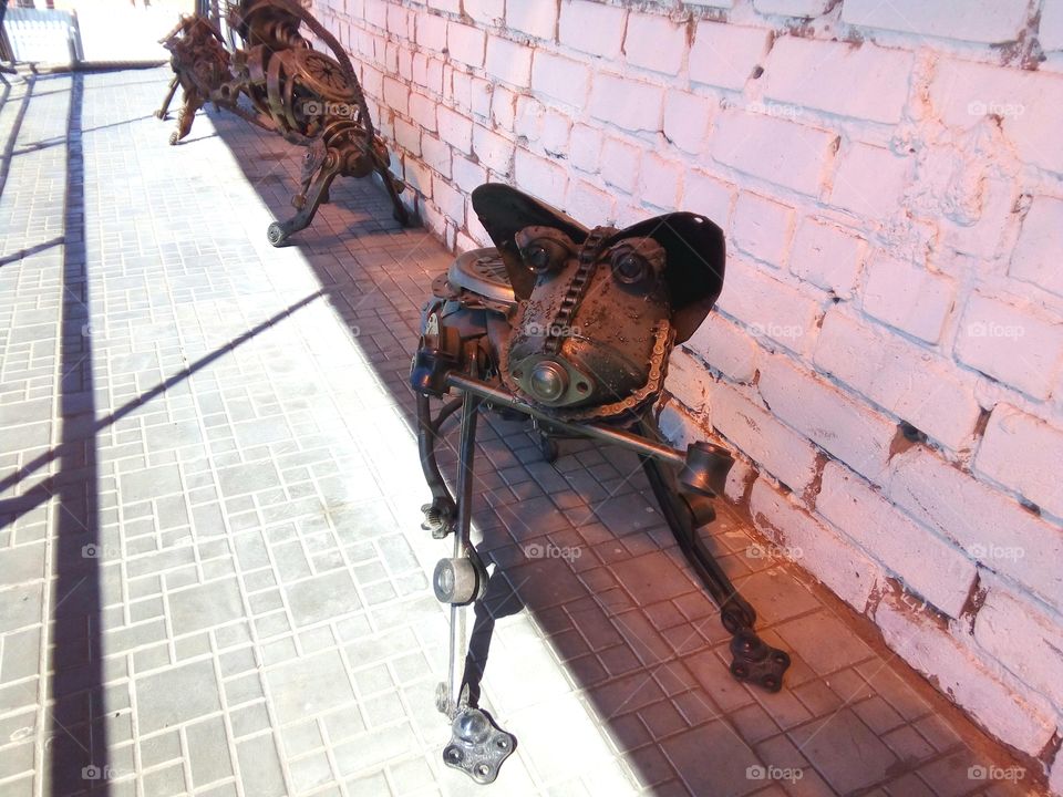 sculpture from metal