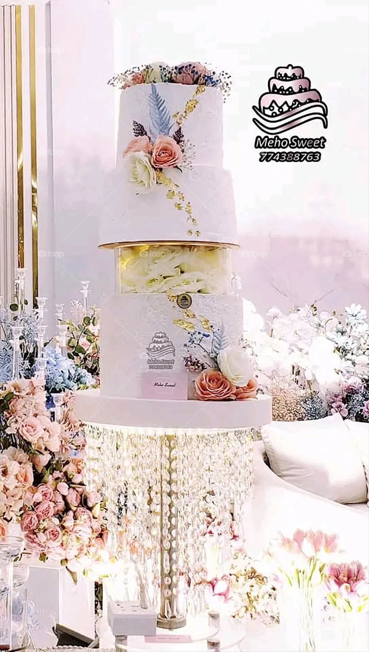 A very beautiful picture, and there is no better picture than it. There is no better picture of green herbs and colorful, red and white roses than it. Glory be to God, the natural and picturesque view, and there is no more