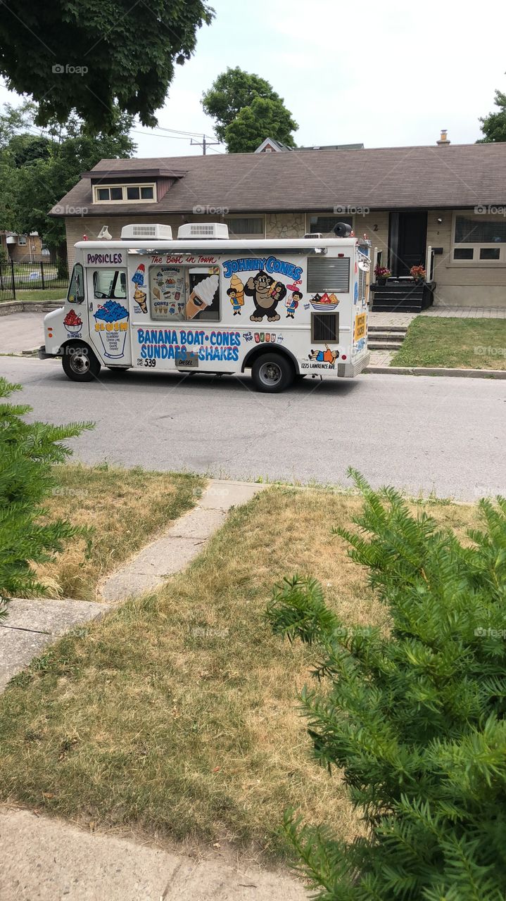 Kids love ice cream. An ice cream truck loaded with fun! 