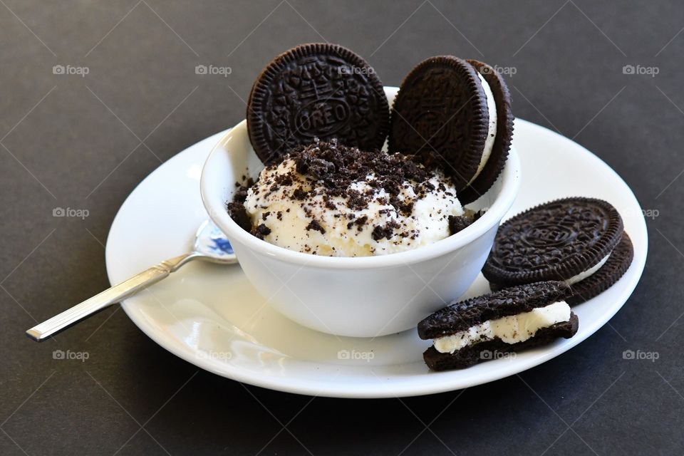 Oreo cookies ice cream