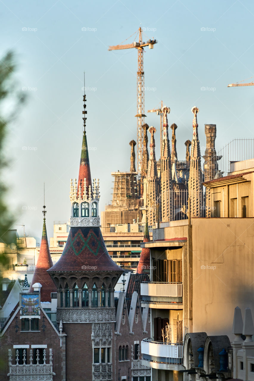 Casa de les Puntxes & Sagrada Familia 